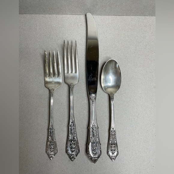 Rose Point Wallace Sterling 1934 4 Piece Dinner Setting No monogrammed - Picture 1 of 15